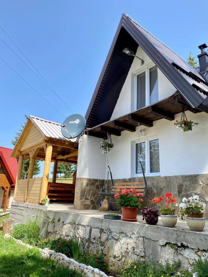 Vikendica Amra I Indir Villa ทราฟนิค ภายนอก รูปภาพ