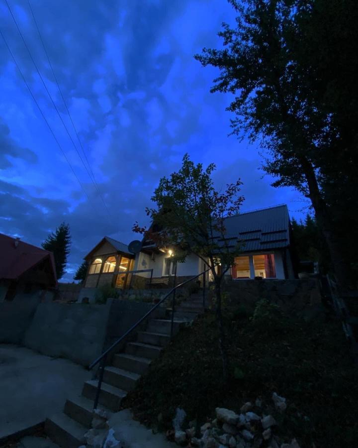 Vikendica Amra I Indir Villa ทราฟนิค ภายนอก รูปภาพ