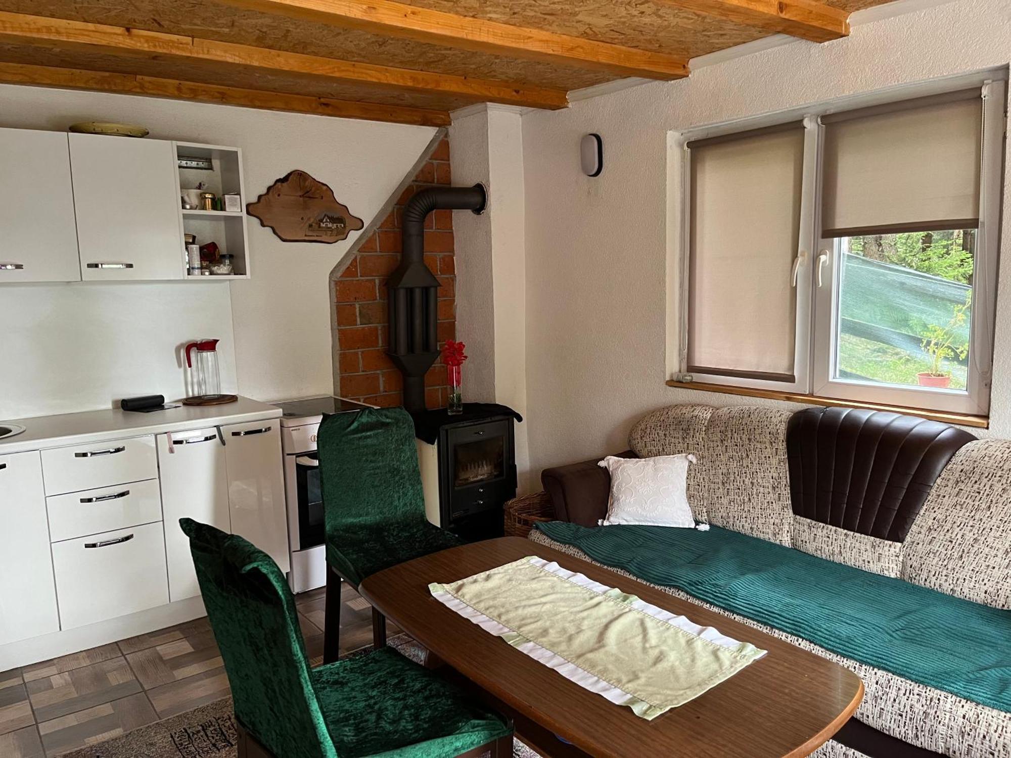 Vikendica Amra I Indir Villa ทราฟนิค ภายนอก รูปภาพ